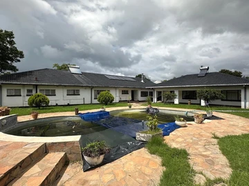 Hotel & Lodge