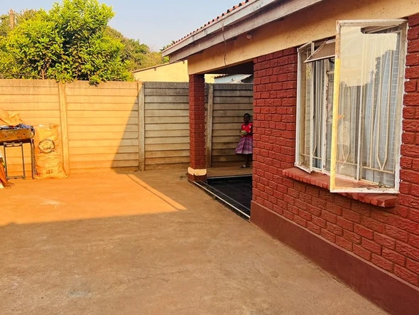 5 Bedroom House