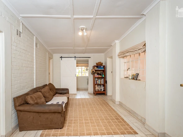 2 Bedroom Garden Flat