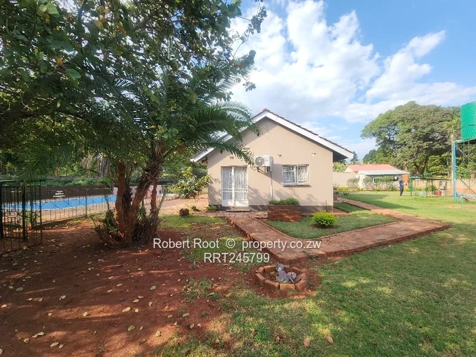 Neat 4 Bedroom House to Rent In Greendale