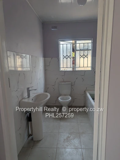 Chitungwiza Unit D Newly built house for sale