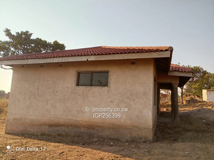 For sale is a 3 bedroom cottage sitting on 1200m² in Crowhill (Sole Mandate)