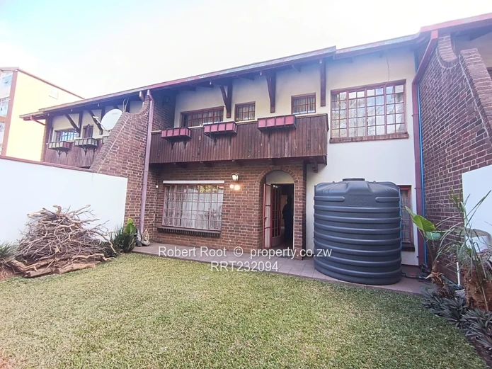 4 Bed Flat In Avenues