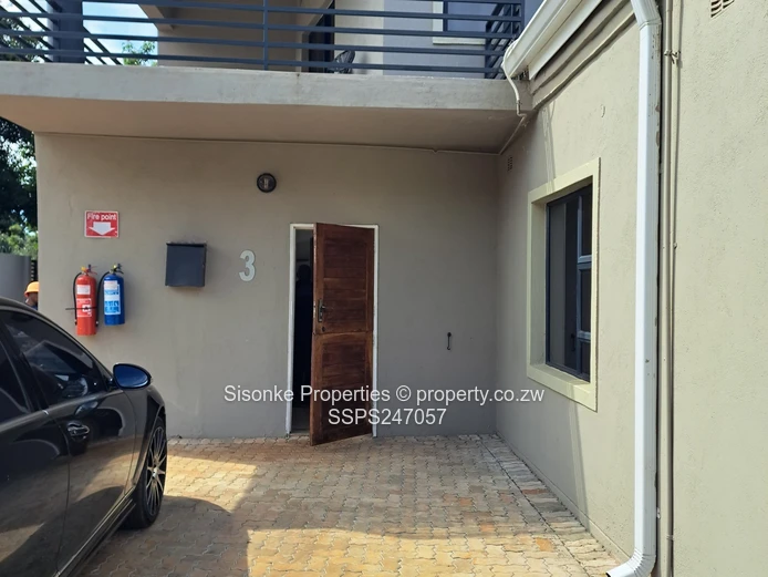 A morden neat cluster for rental in Greendale