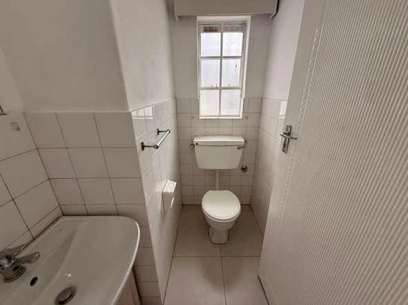 3 Bedroom Flat & Apartment