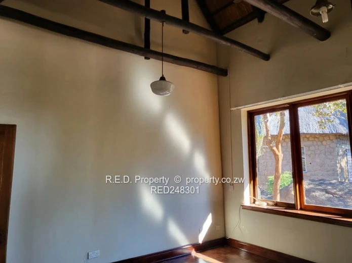 3 Bedroom Home In Burnside To Let!