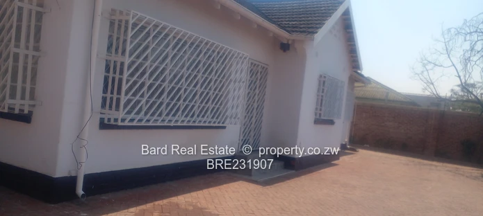 Eastlea Office for Sale — 700sqm with Borehole & Paved Yard.  (Sole Mandate)