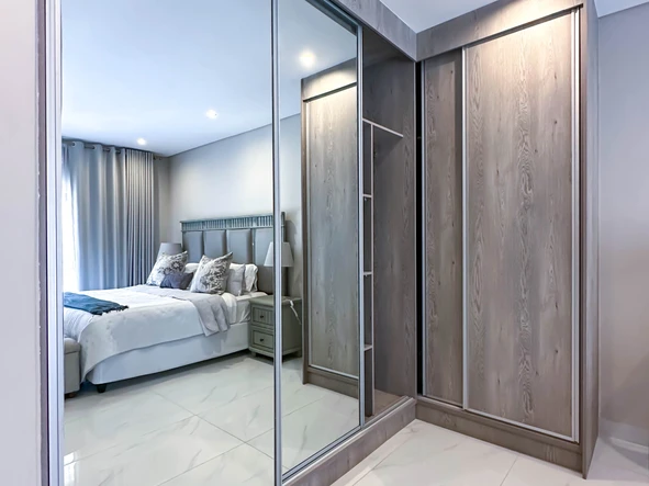 3 Bedroom Flat & Apartment