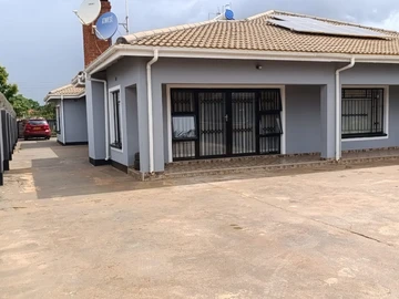Beautiful House For Sale - Belvedere West