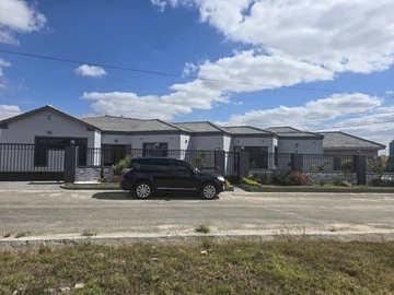 4 Bedroom House