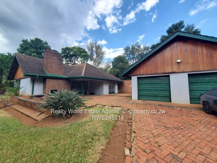 Chisipite House To Rent - Located Close to Chisipite Roundabout 