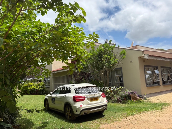 Marlborough: 8-Bed Home with Borehole, Garden & Carport