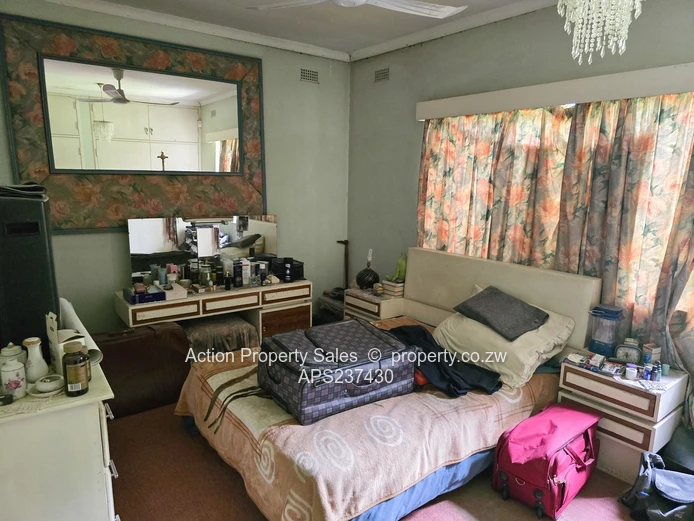 House For Sale In Strathaven 