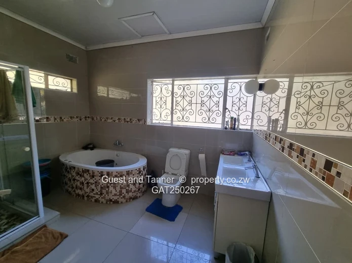 Luxury 4-Bedroom Family Estate on 1 Acre with Tennis Court & Pool | Hillside, Bulawayo