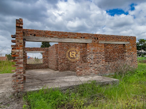 Commercial & Industrial Land