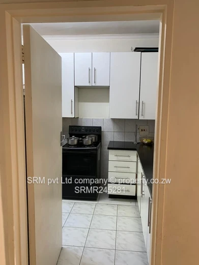 2 bed neat garden flat to let in Avondale 