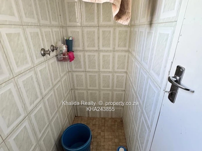 Msasa Park 2 roomed cottage for rent 