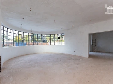 7 Bedroom House