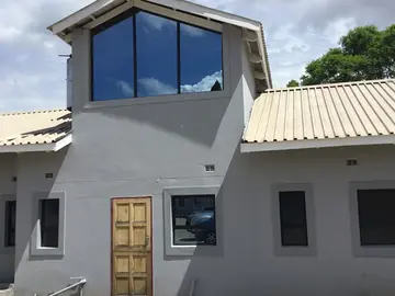 3 Bedroom Flat & Apartment