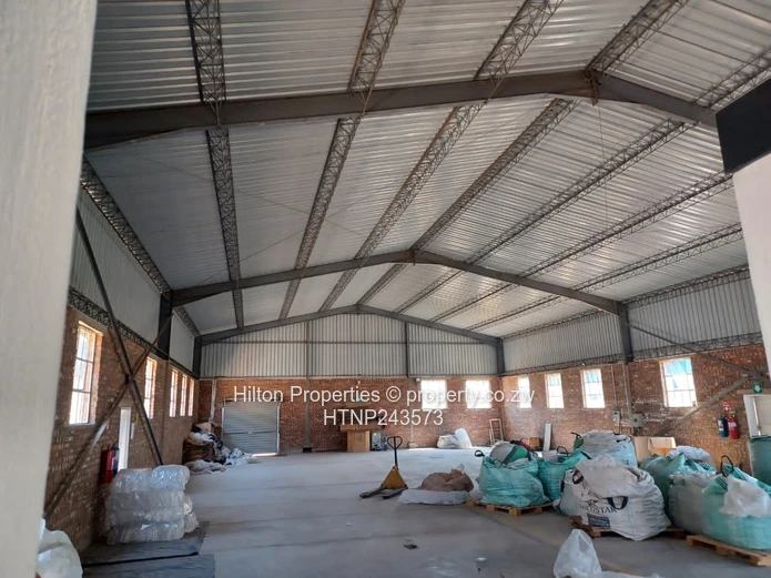 Hillside Rd Ext Industrial: 450m² Warehouse