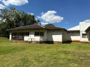 5 Bedroom House