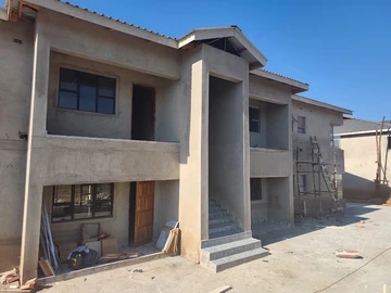 3 Bedroom Flat & Apartment