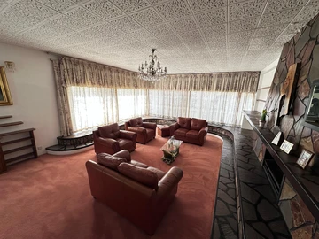 Farm & Agricultural Land