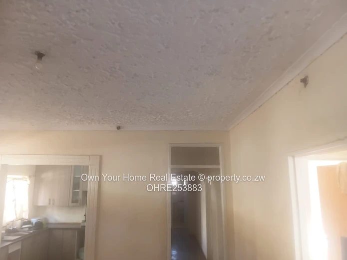 Hatcliffe house for sale