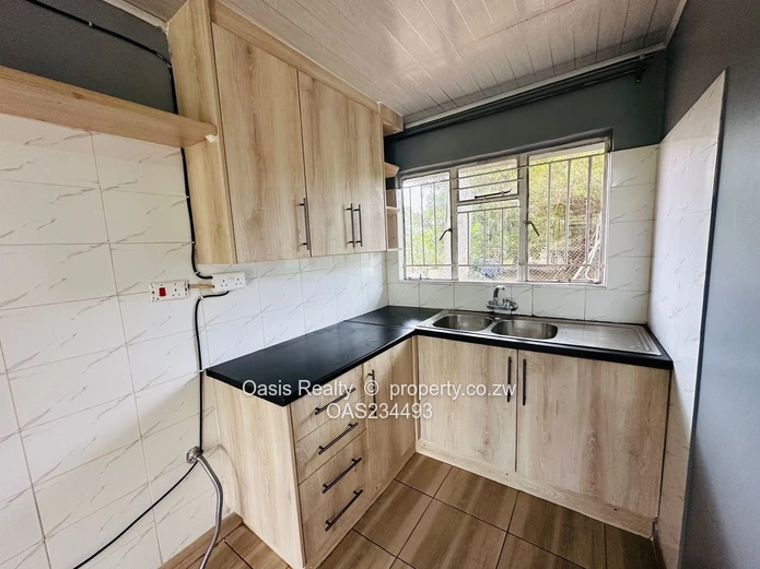 Neat Accommodation To Let (Sole Mandate)