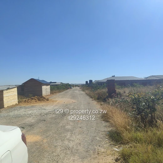 Adelaide Park ruwa stand for sale (Sole Mandate)