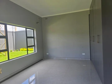 3 Bedroom Garden Flat
