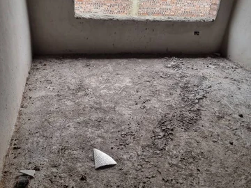 5 Bedroom Flat & Apartment