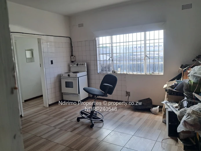 Factory/Warehouse to let