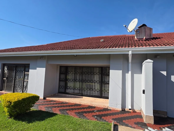7 Bedroom House