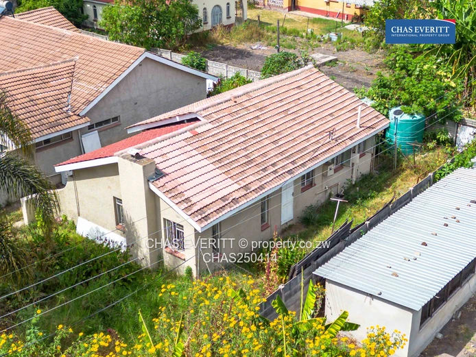 Multi dwelling house with 4 units in Waterfalls 