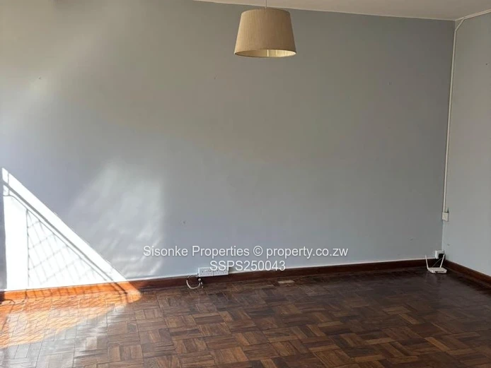 2 bed garden flat for rent-Palmer Court,Avondale 