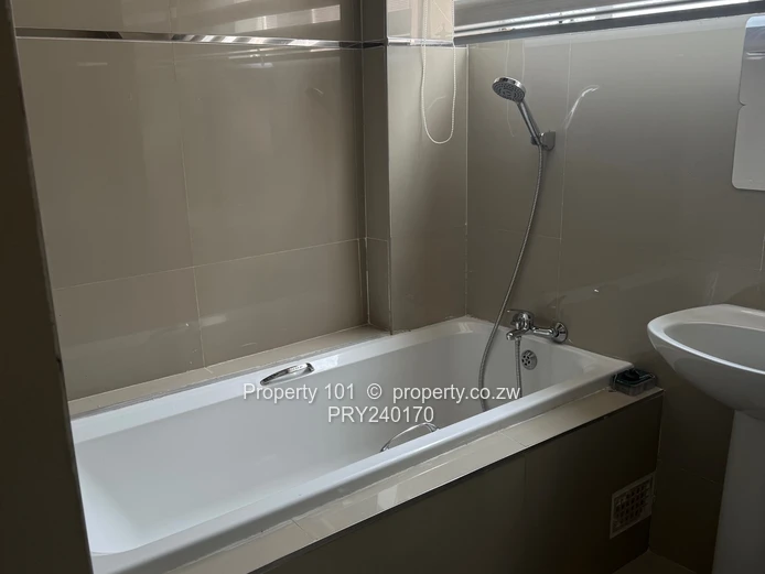 To Let | Modern 2-Bedroom Apartment – Upper Avenues