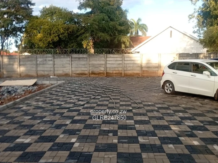 Renovated 500m² Milton Park Office with Borehole