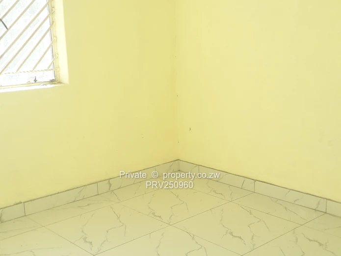 2 bed house available now in quite location (Sole Mandate)