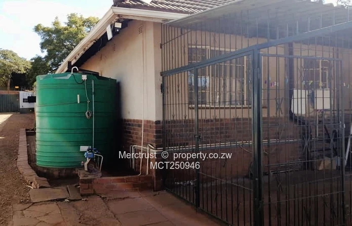 Secure and conveniently situated! (Sole Mandate)