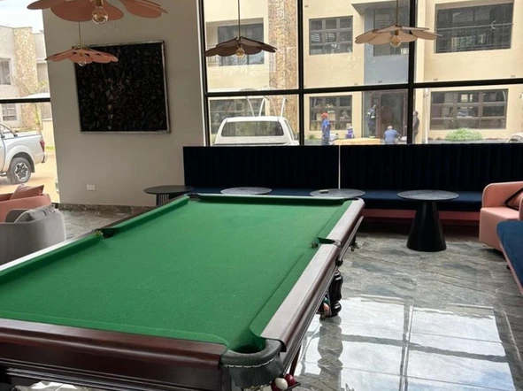 3 Bedroom Flat & Apartment