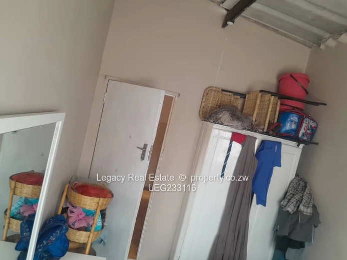 Neat and Modern 3-Bedroom House in Glen Norah