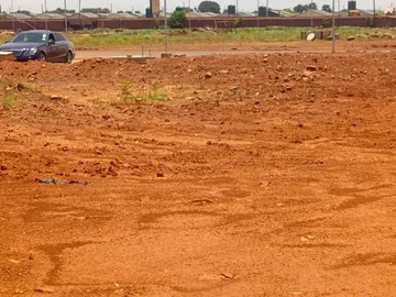 Prime 240m² Residential Stand in Rainham, Harare West – Must See!