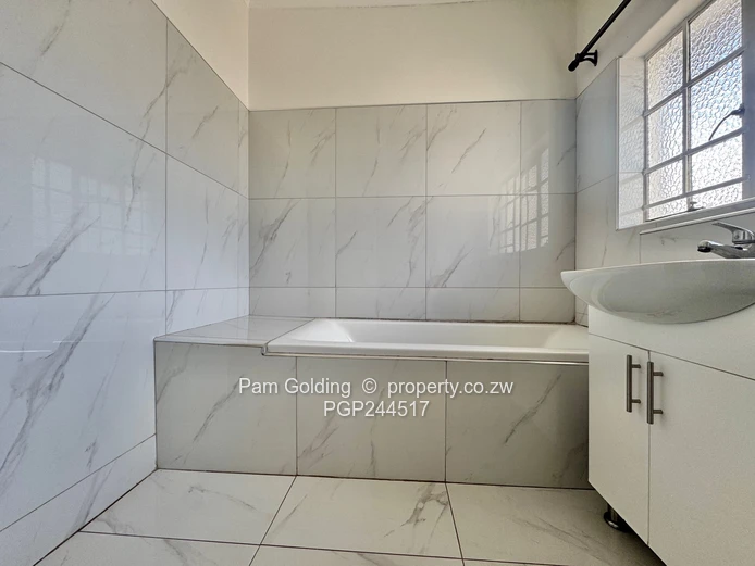 Lovely 3 bedroom Duplex Apartment- Upper Avenues