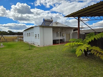 Farm & Agricultural Land