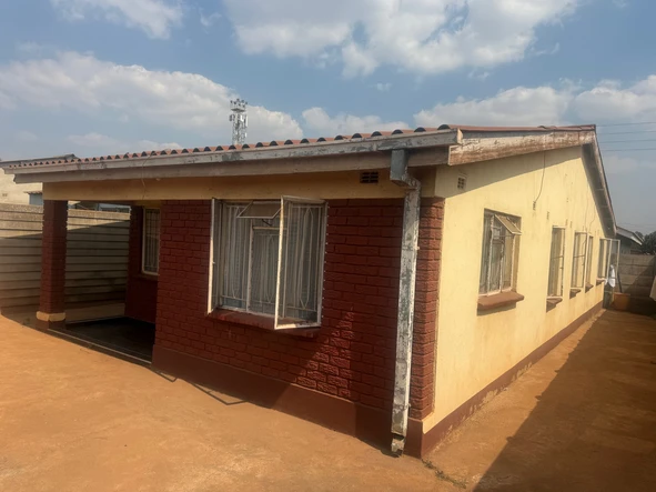 5 Bedroom House