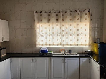 3 Bedroom Flat & Apartment