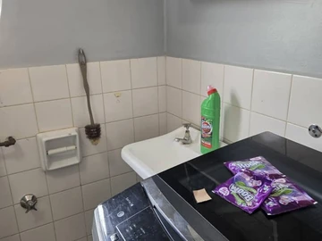 3 Bedroom Flat & Apartment