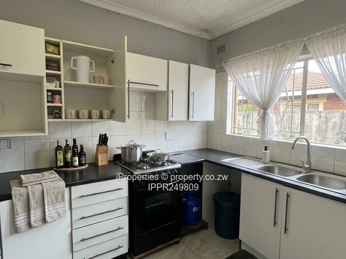  4-Bed Home in Mainway Meadows, Waterfalls 