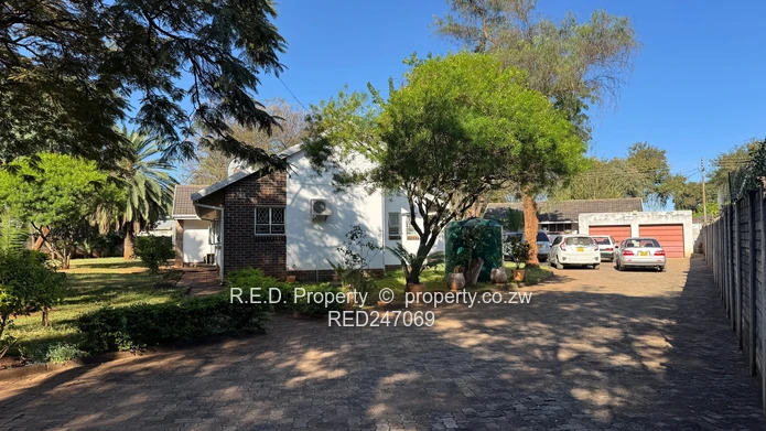 Neat Family Home In Ilanda!
